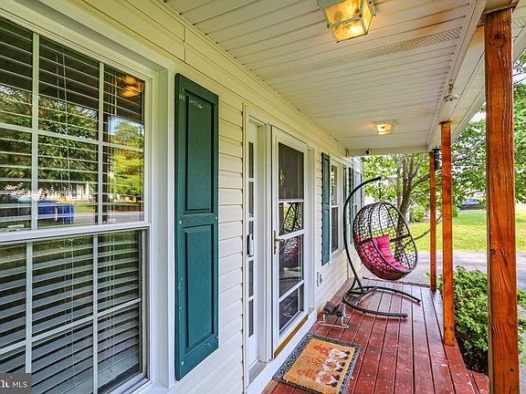 4th image of 4217 Saint Catherines Ct
