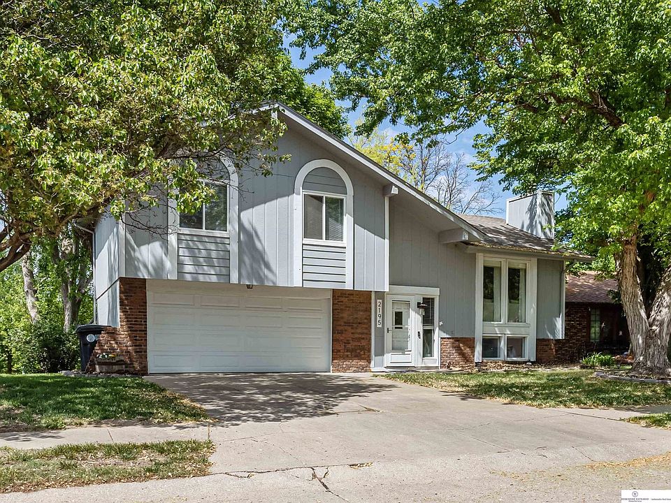 1st image of 2195 N 124th Avenue Cir