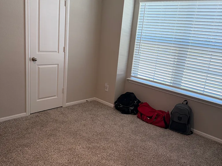 16413 Severn Ln — Photo 33