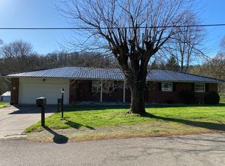 445 McCloud Rd, Scott Depot, WV 25560