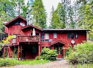 3719 Summit Dr, Mount Shasta, CA 96067