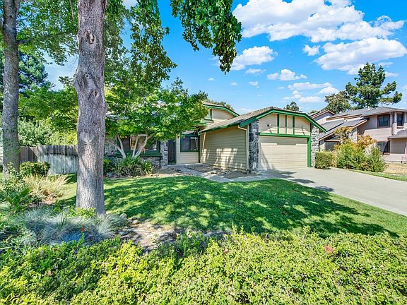 5th image of 524 Oakmeadow Ct