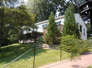 77 Hewitt St, Lake Peekskill, NY 10537