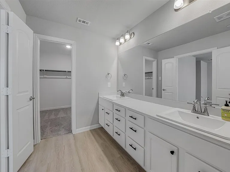 2744 Baneberry Ln — Photo 9
