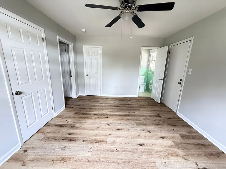 1107 W Park Ave — Photo 23