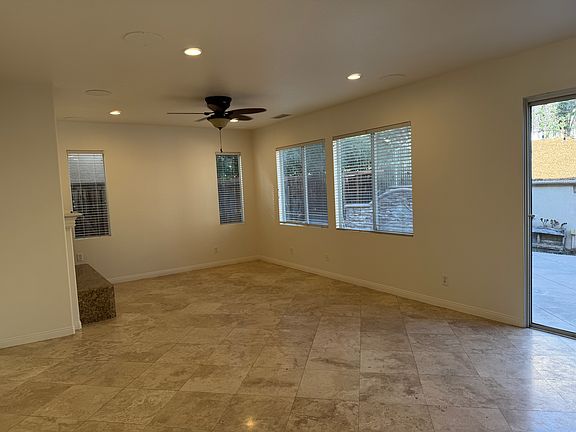 3rd image of 18 Copperstone Ln