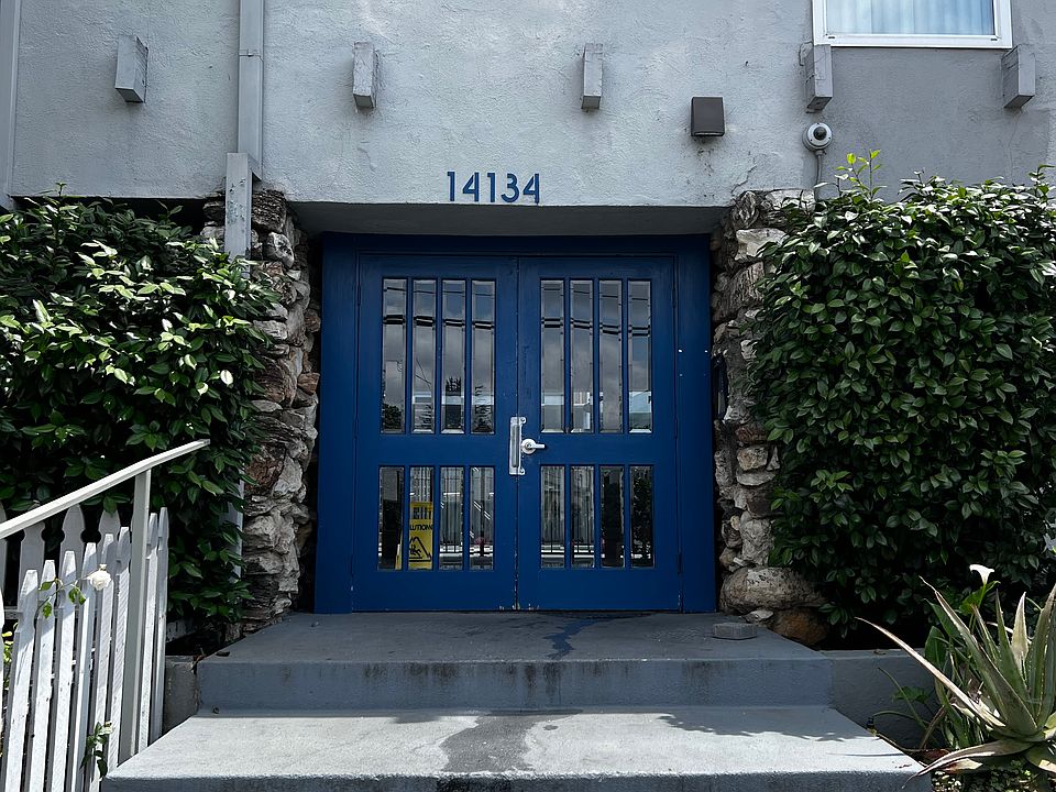 1st image of 14134 Burbank Blvd APT 1
