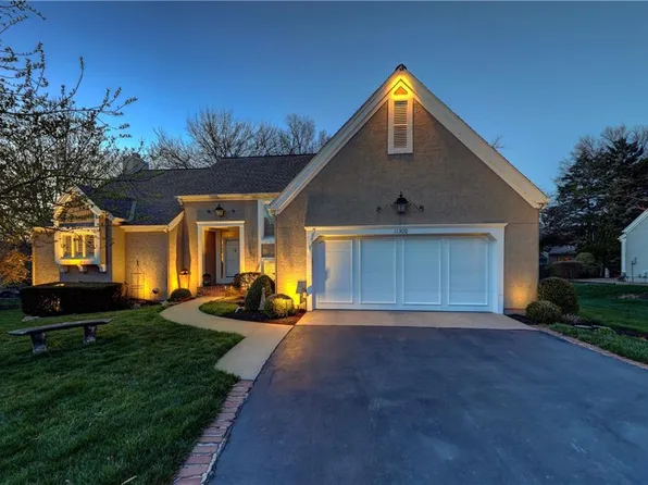 11300 Fontana St, Leawood, KS 66211