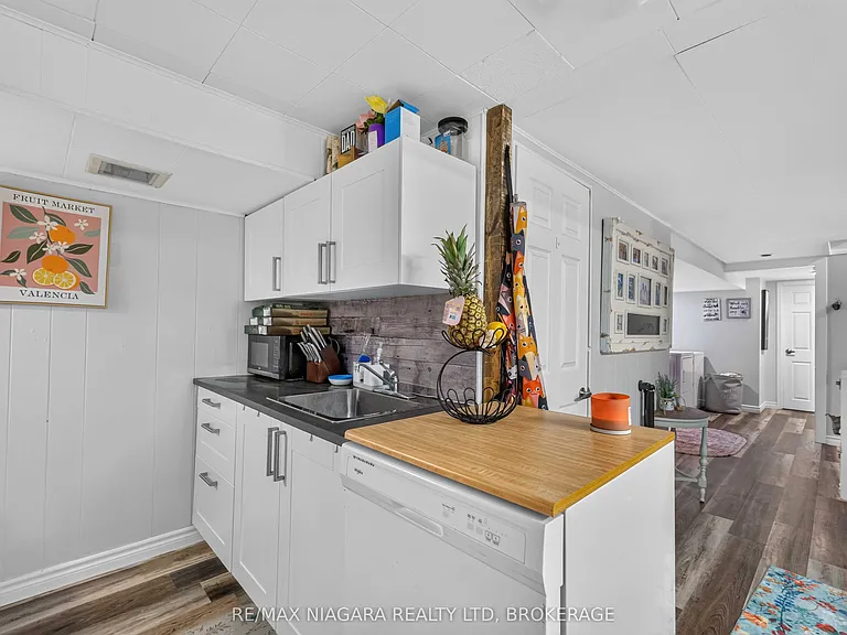 12 Wallace St #BASEMENT — Photo 12
