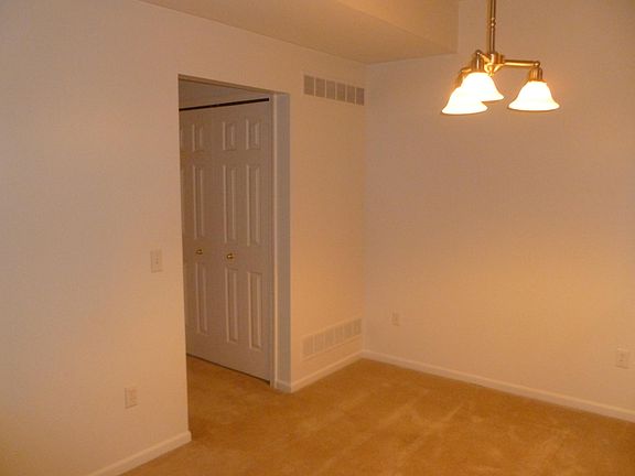3rd image of 600 Superior Pkwy Unit 323
