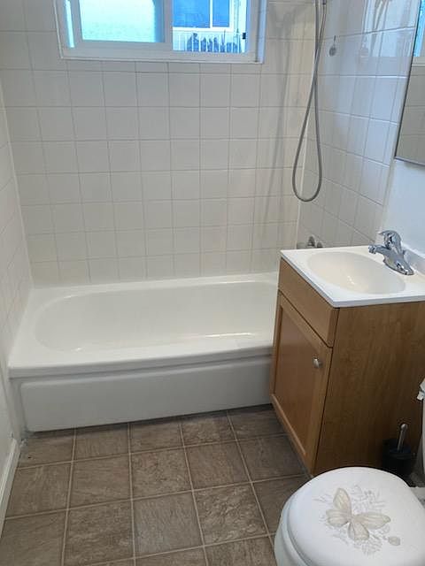 2nd image of 1490 Loeffler Ln
