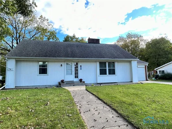 158 Smith St, Elmore, OH 43416