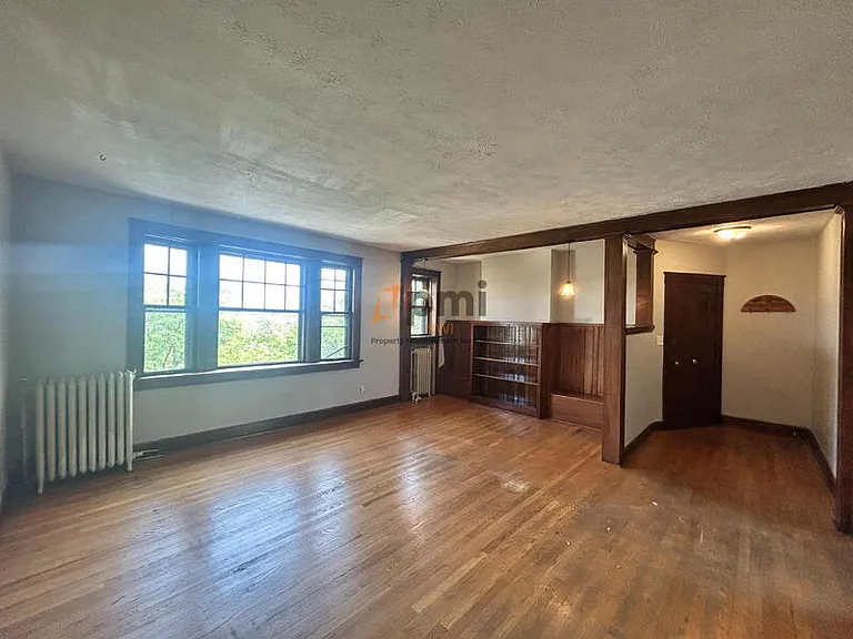 710 Perry St #8 — Photo 2