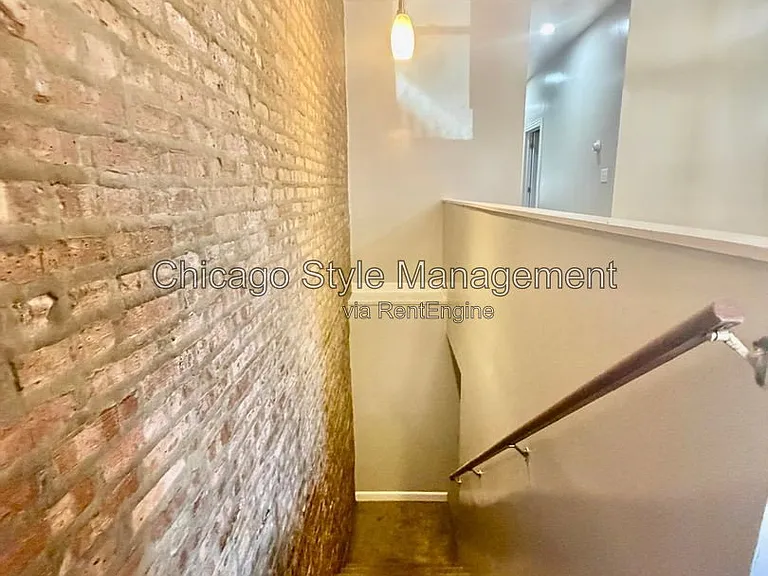 5739 S Calumet Ave #1N — Photo 2