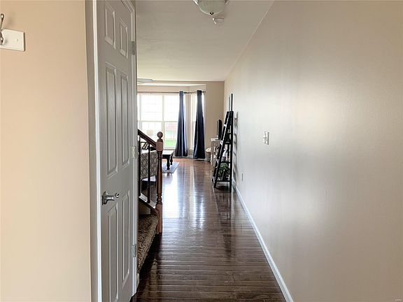 2nd image of 6847 Hampshire Ct