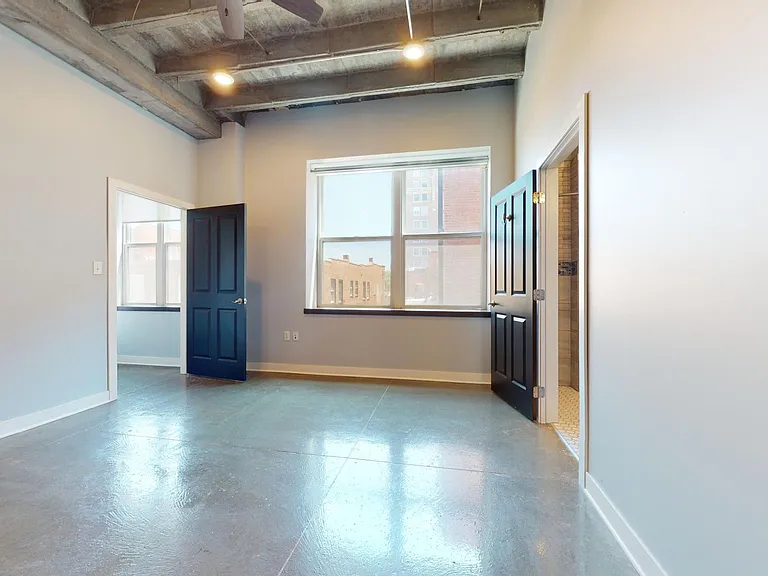 217 N Locust St #2-S — Photo 11