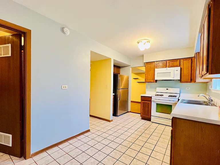 314 Jasmine Ct — Photo 4