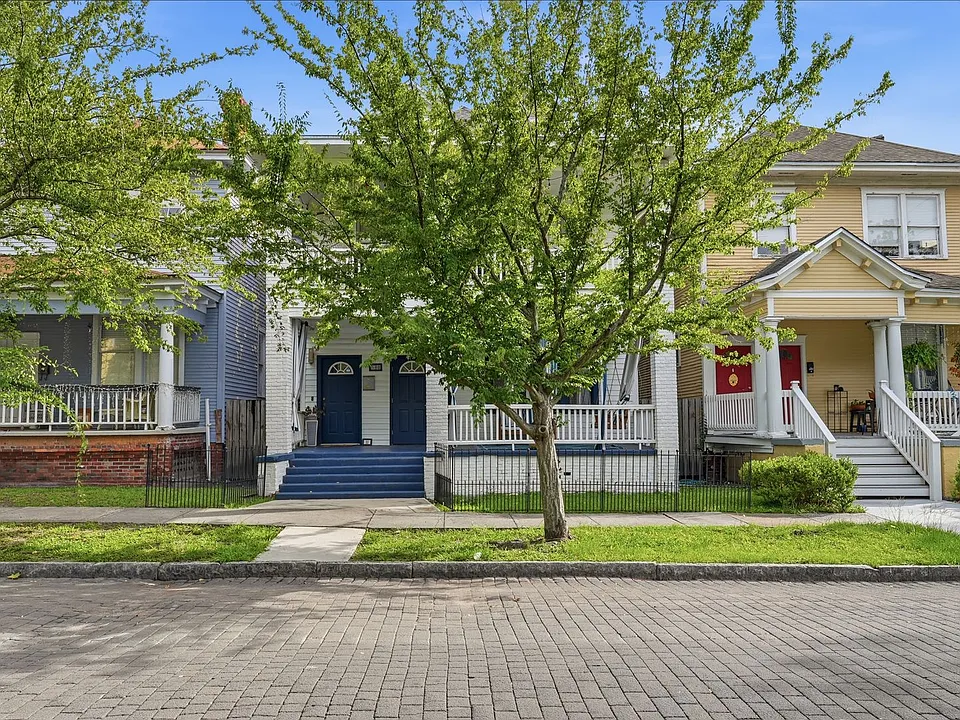 538 E Waldburg St