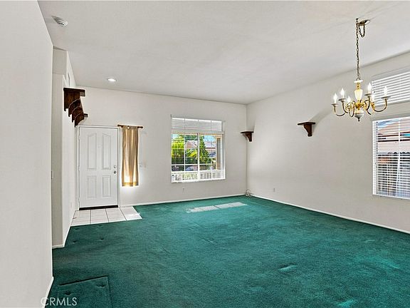 3rd image of 33431 Chelsea Ln