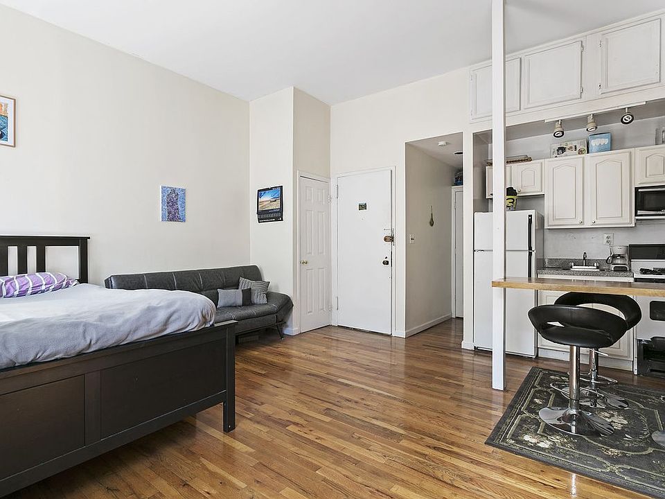 1st image of 135 W 82nd St APT 5