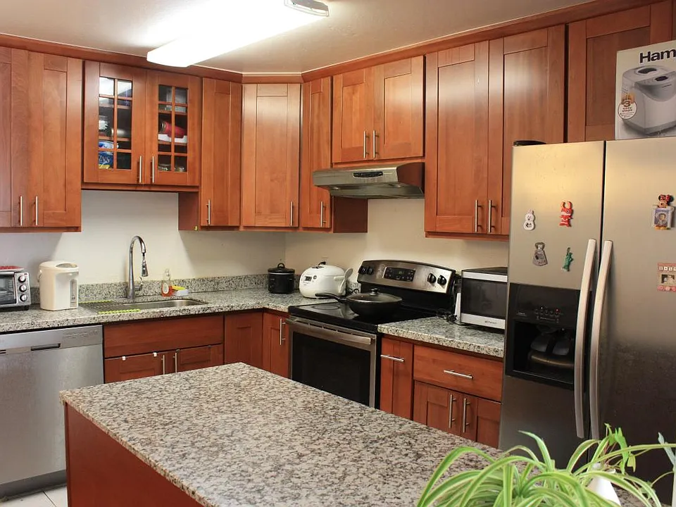 410 Auburn Way #5