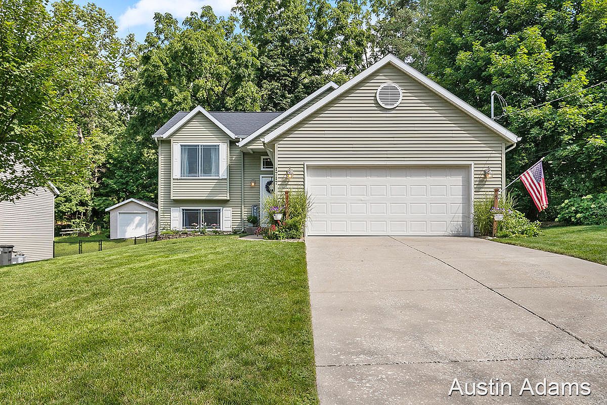 1717 Harding St NW, Grand Rapids, MI 49544 Zillow