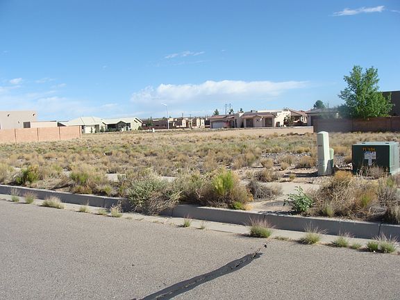 5th image of 7919 Mauna Loa Dr NW