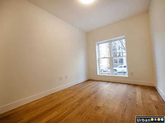 Rented by Aegis Realty Management Corp | media 29