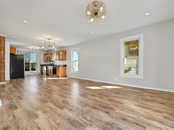 30 Columbia Terrace image 1 of 25