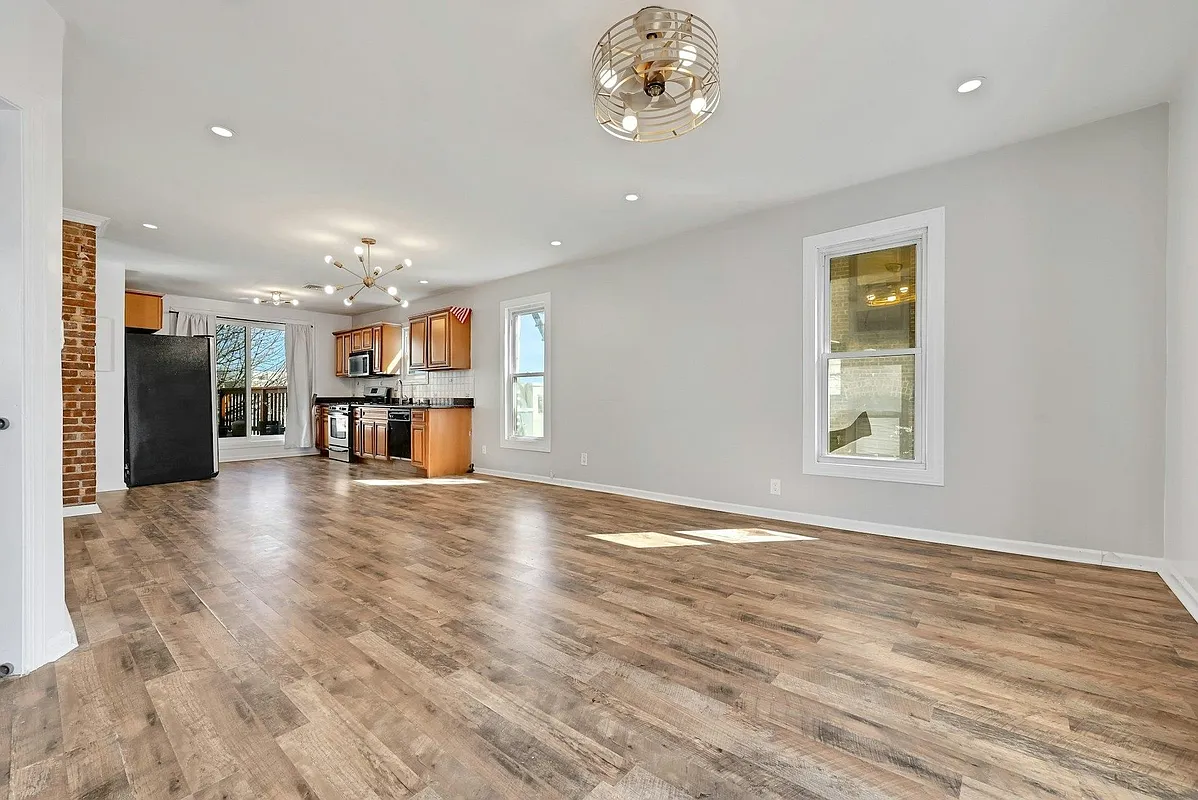 30 Columbia Terrace 2