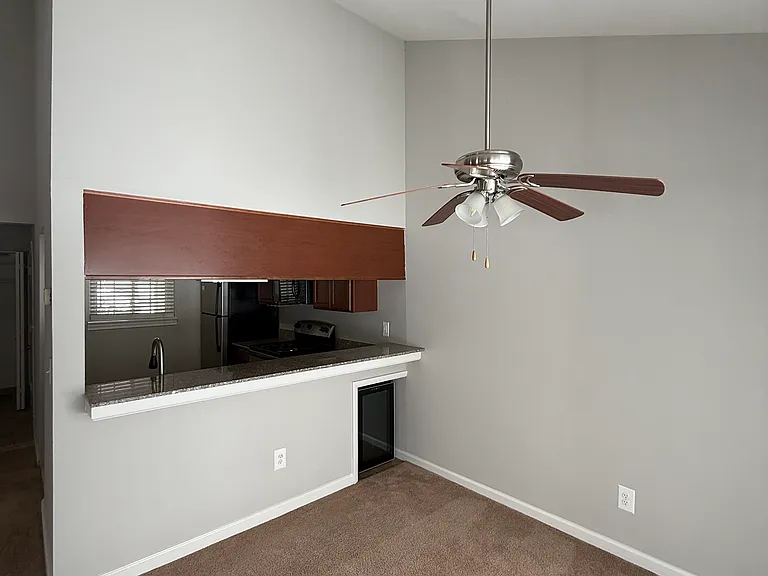 17467 Cedar Lake Cir — Photo 12