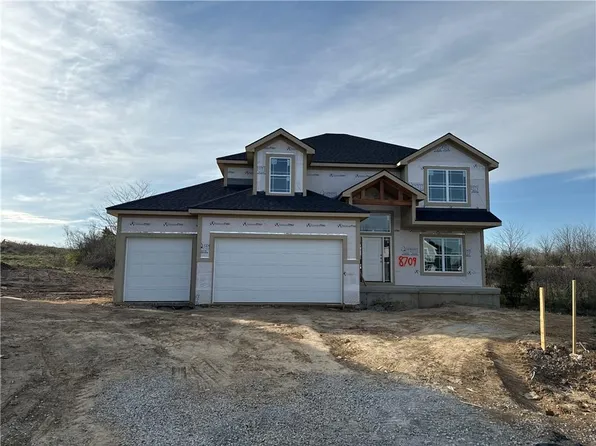8709 N Cypress Ct, Kansas City, MO 64156