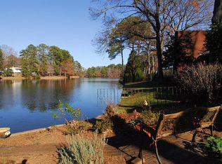 616 Kings Grant Rd, Virginia Beach, VA 23452