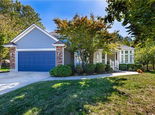 2605 SE Nottingham Dr, Lees Summit, MO 64063
