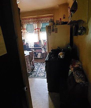 4th image of 933 W Nesquehoning St