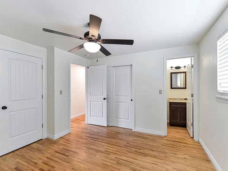 1516 Jones Ave NE — Photo 11