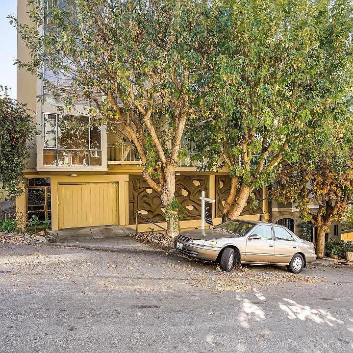 1st image of 439 Greenwich St APT 3B