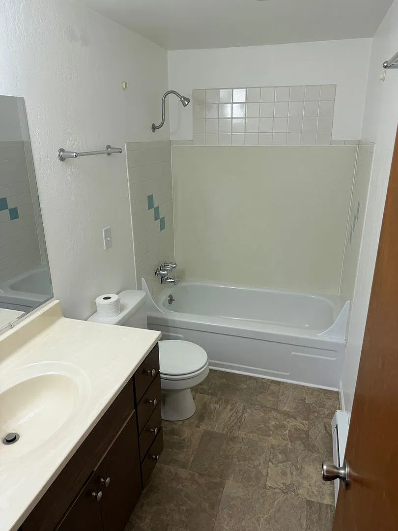 Great Single Level Home! — Photo 3