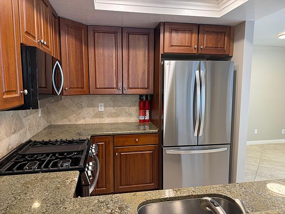 STAINLESS REFRIGERATOR