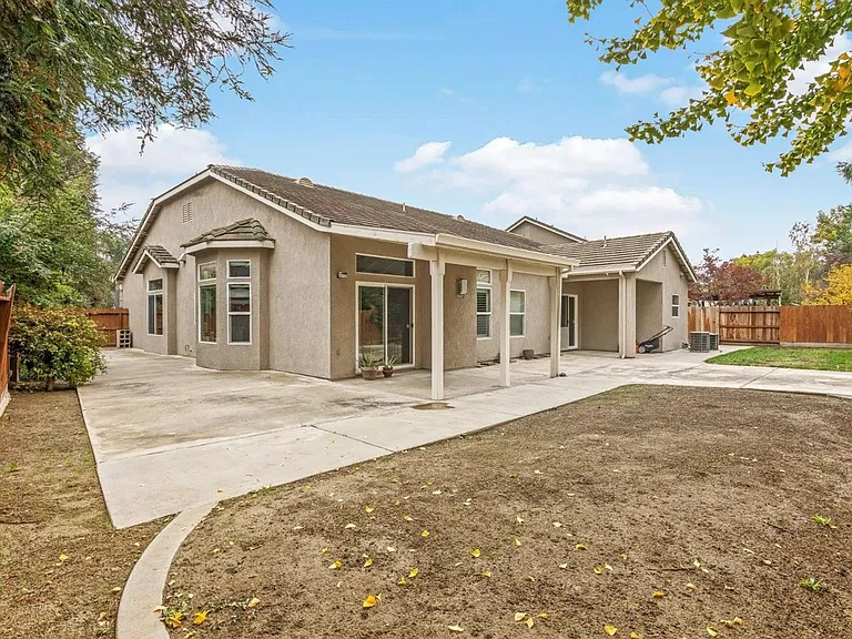 2921 Garzellis Way — Photo 43