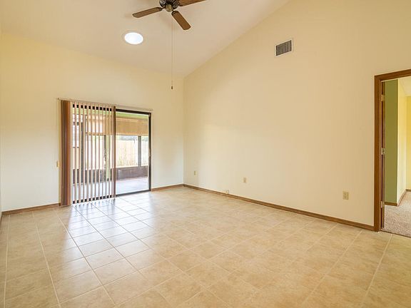 4th image of 790 Atlantic Dr