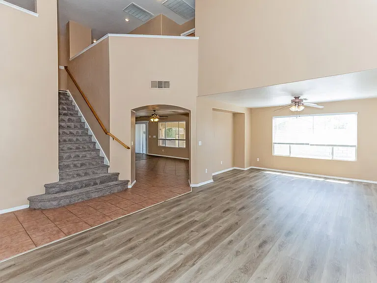 9060 Malarga St — Photo 5