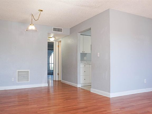 4th image of 9213 W Tudor Dr #B103