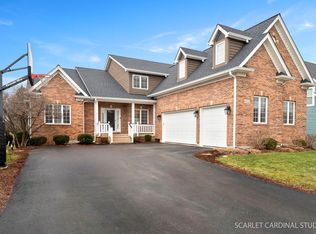 653 Sheffield Cir, Sugar Grove, IL 60554