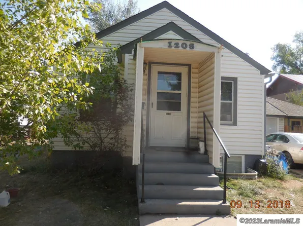 1208 Custer St, Laramie, WY 82070