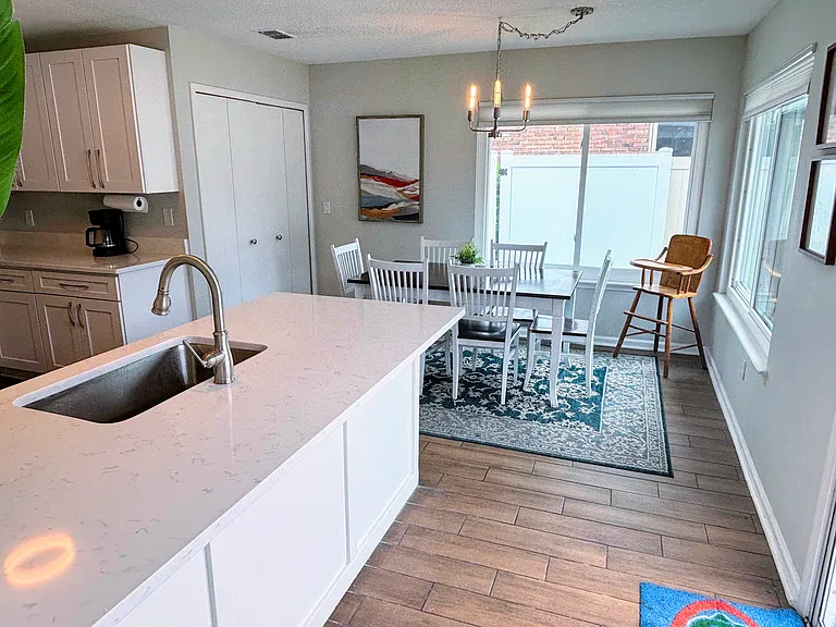 13241 Eucalyptus Dr — Photo 10