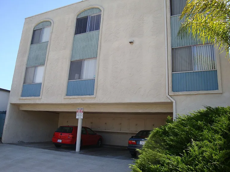 2625 Camulos St — Photo 15