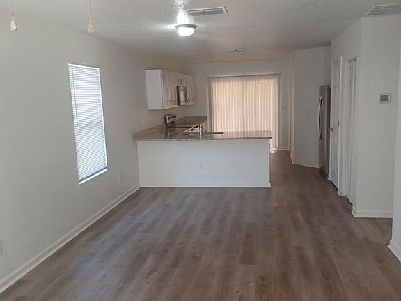 2nd image of 5828 Harris Ave