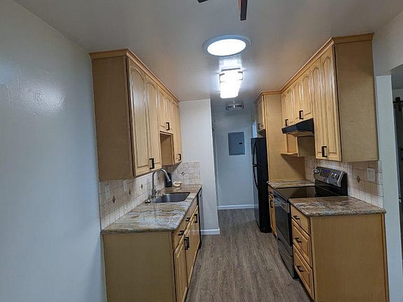 3rd image of 181 Wedgewood Ave