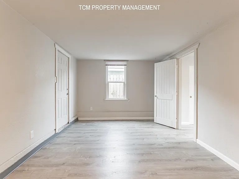 2524 Chestnut St #5 — Photo 12
